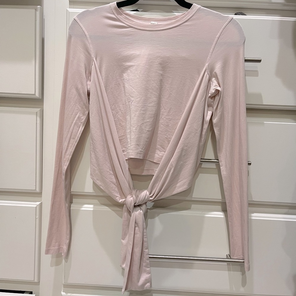 Lululemon tie front long sleeve crop size 4